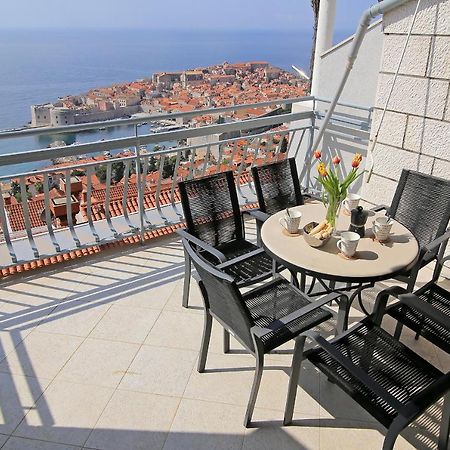 Spacious 2 Bedroom Apt Luxeview- Oldtownview, 10Min To Town Dubrovnik Kültér fotó
