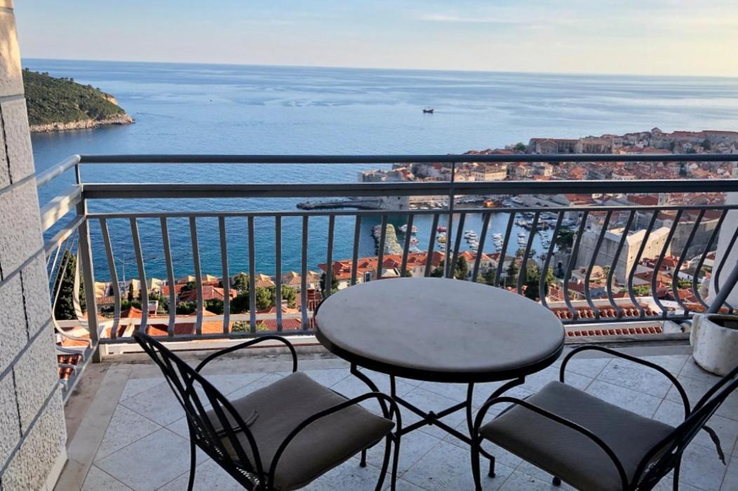 Spacious 2 Bedroom Apt Luxeview- Oldtownview, 10Min To Town Dubrovnik Kültér fotó