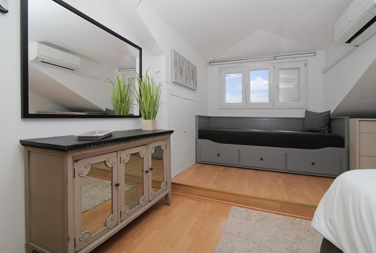 Spacious 2 Bedroom Apt Luxeview- Oldtownview, 10Min To Town Dubrovnik Kültér fotó