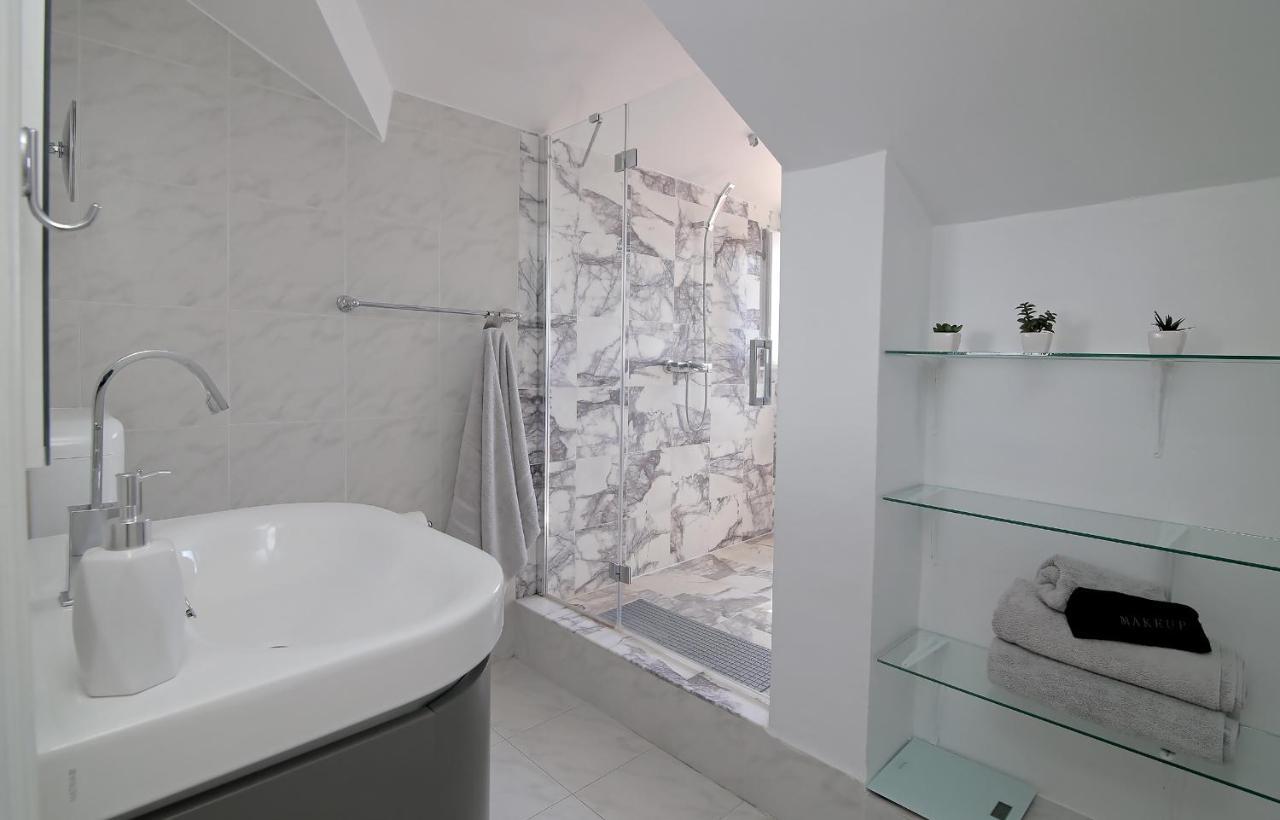 Spacious 2 Bedroom Apt Luxeview- Oldtownview, 10Min To Town Dubrovnik Kültér fotó