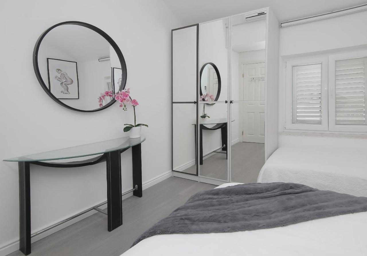Spacious 2 Bedroom Apt Luxeview- Oldtownview, 10Min To Town Dubrovnik Kültér fotó