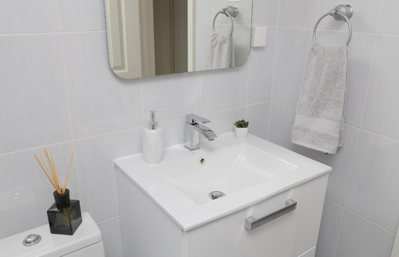 Spacious 2 Bedroom Apt Luxeview- Oldtownview, 10Min To Town Dubrovnik Kültér fotó